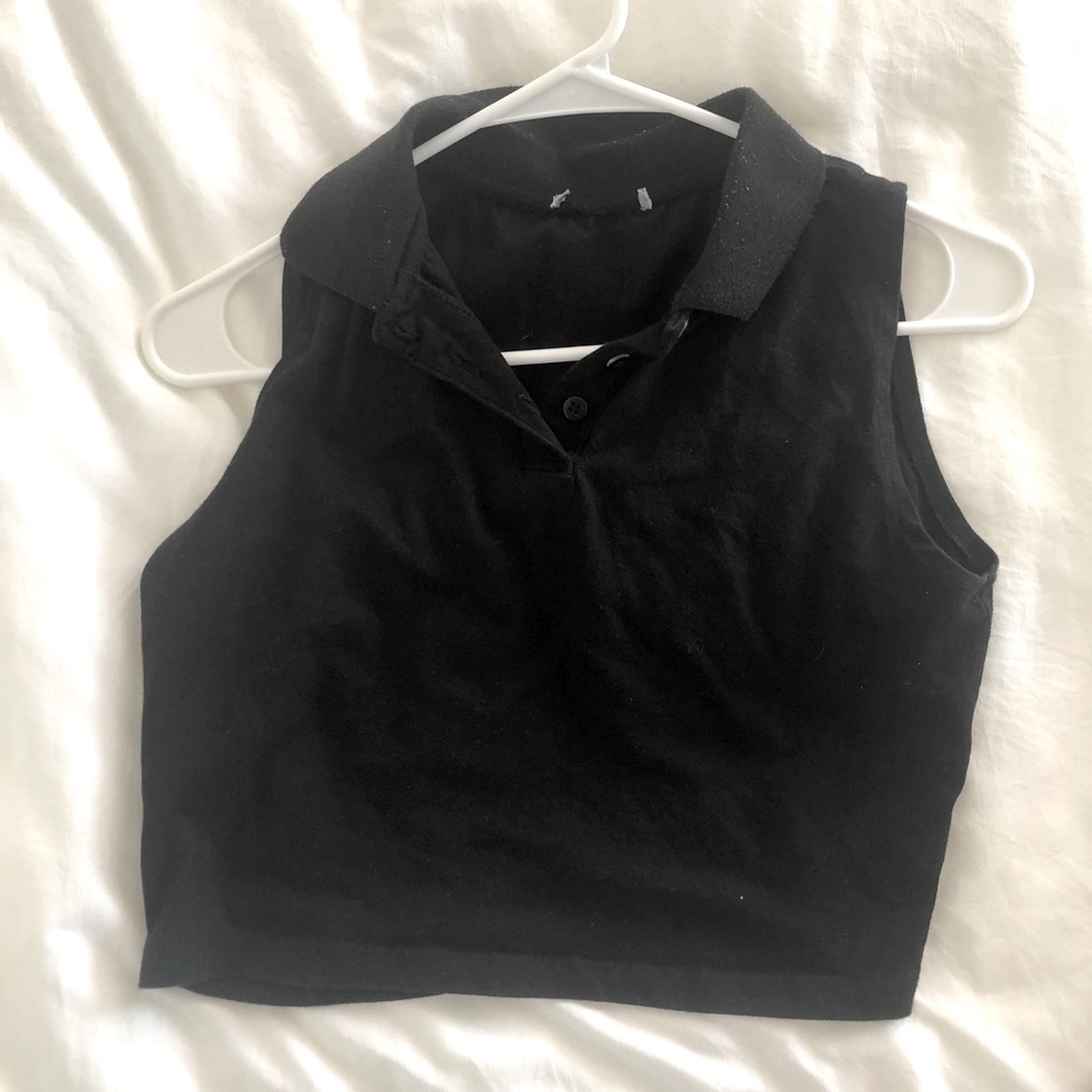 black crop with collar